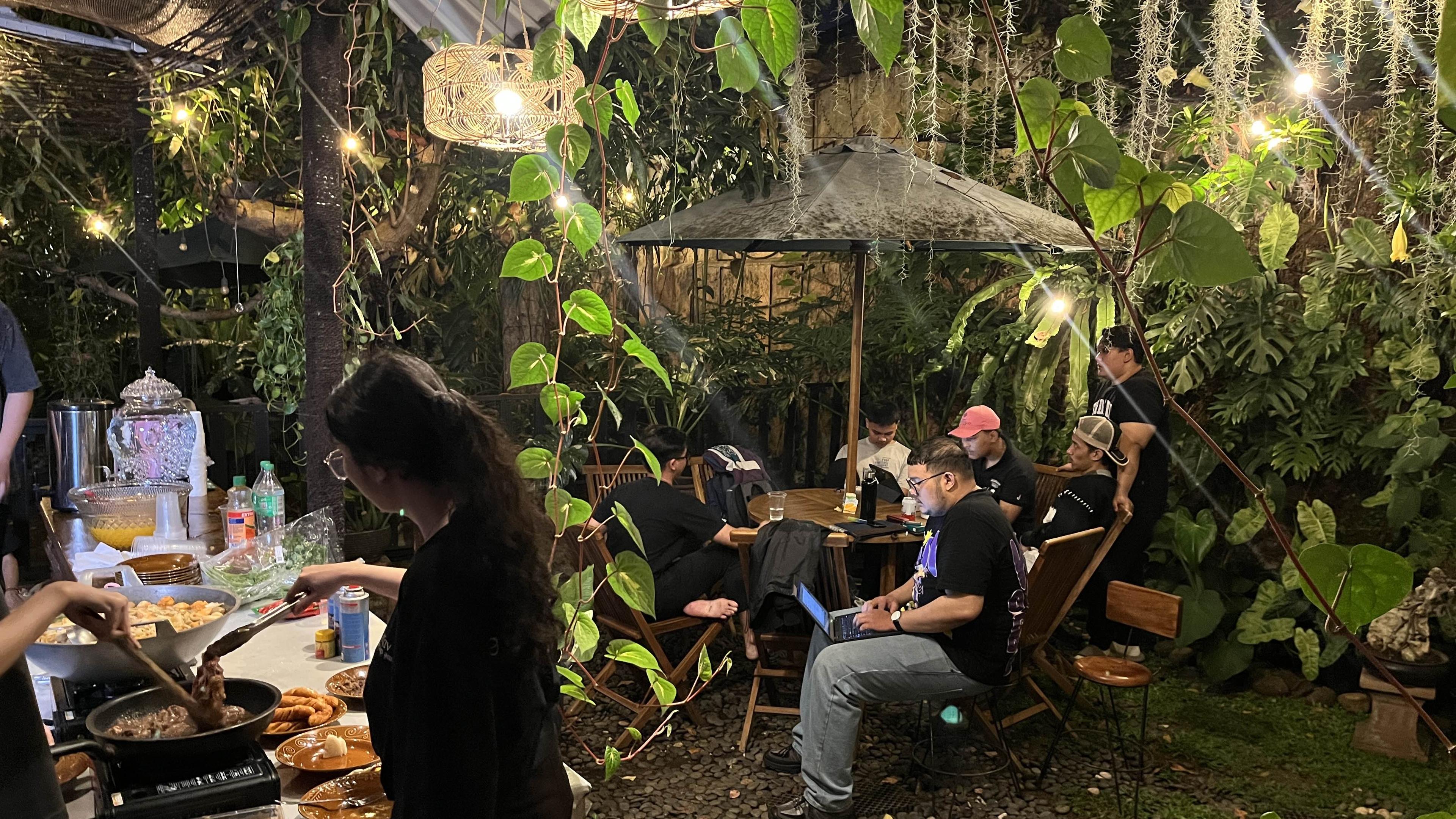 BBQ - G-House - 3